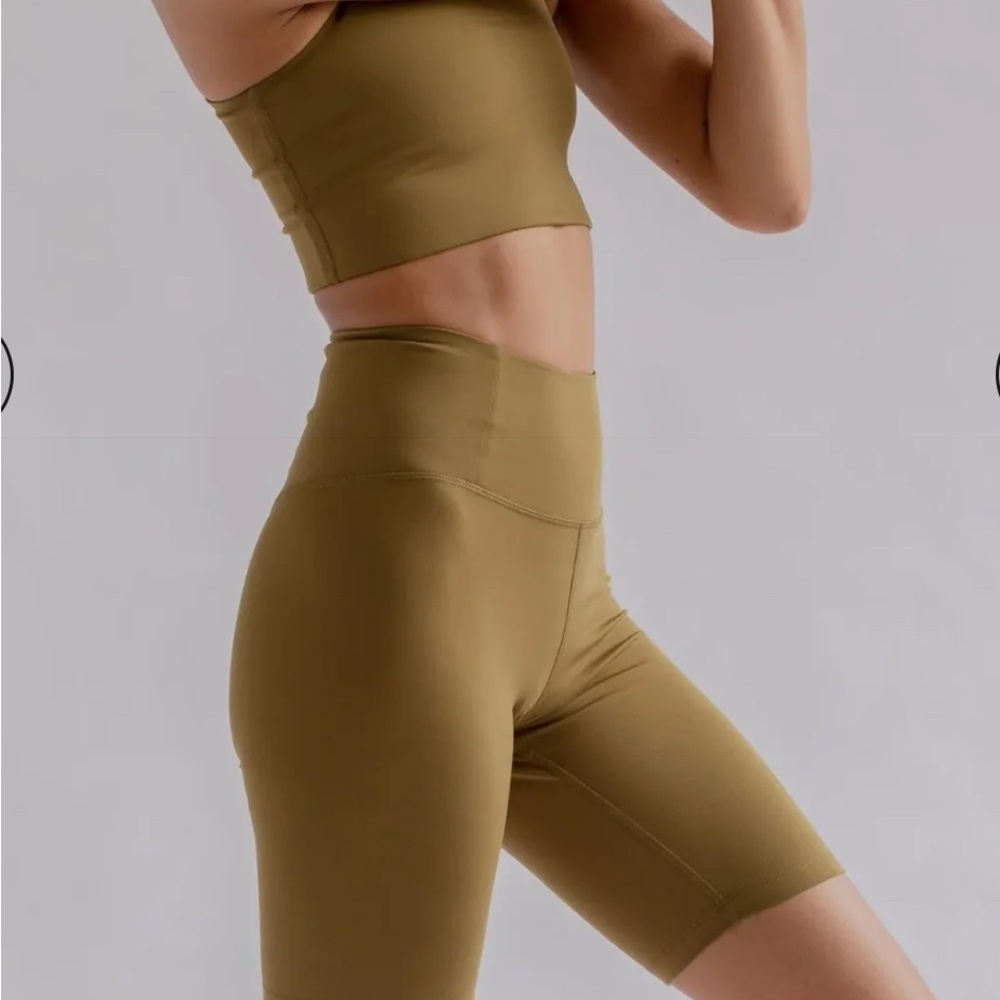 Girlfriend Collective Olive Bike Shorts